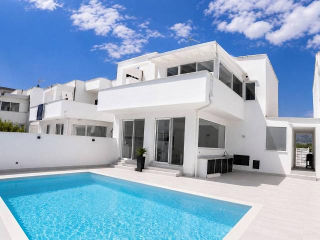 Villa in vendita a Carini PA
