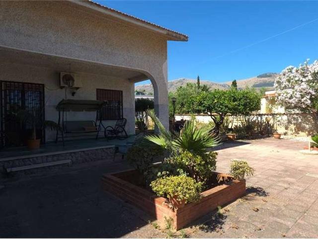 Villa in vendita a Carini PA