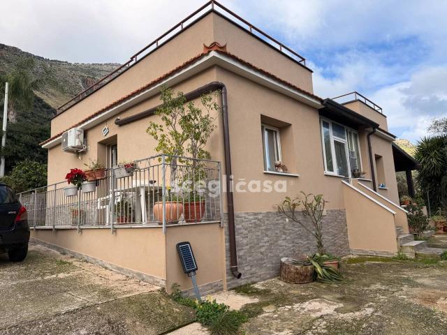 Villa in vendita a Carini