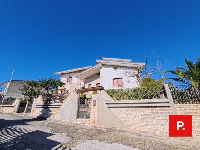 Villa in vendita a Carinola, Casale