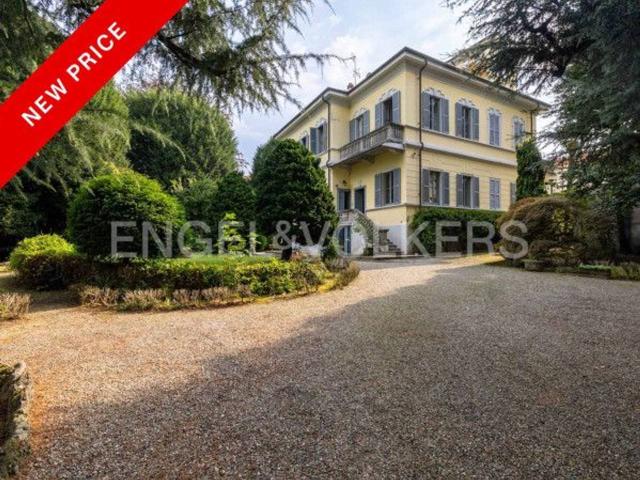 Villa in vendita a Caronno Varesino