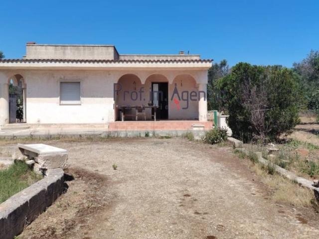 Villa in vendita a Carovigno BR