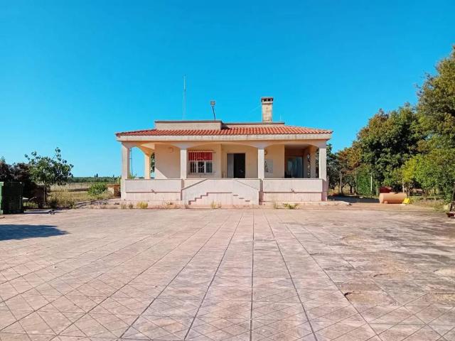 Villa in vendita a Carovigno BR