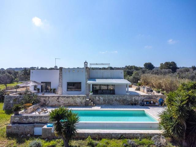 Villa in vendita a Carovigno BR