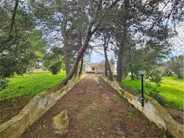 Villa in vendita a Carovigno BR