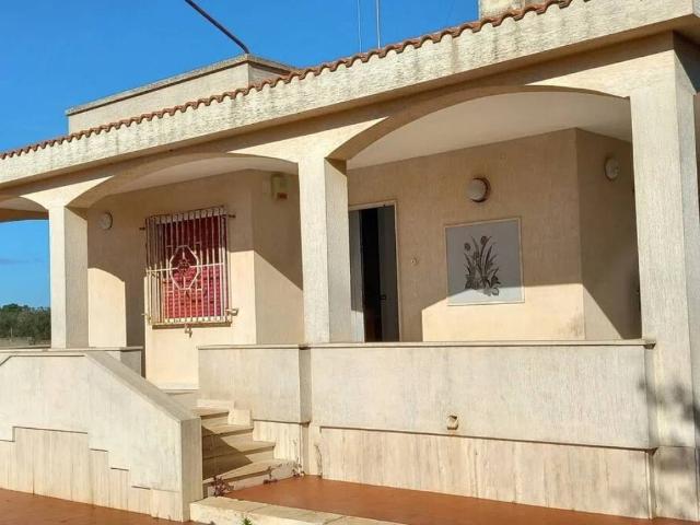 Villa in vendita a Carovigno BR