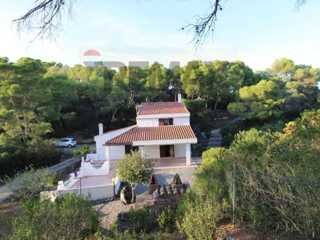 Villa in vendita a Carloforte SU