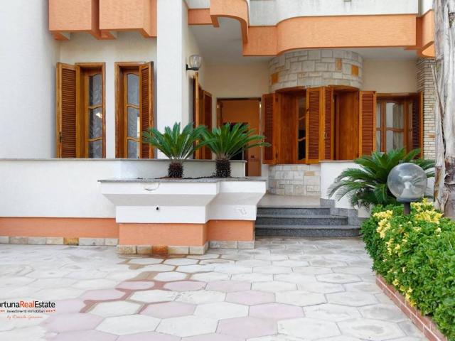 Villa in vendita a Carmiano LE