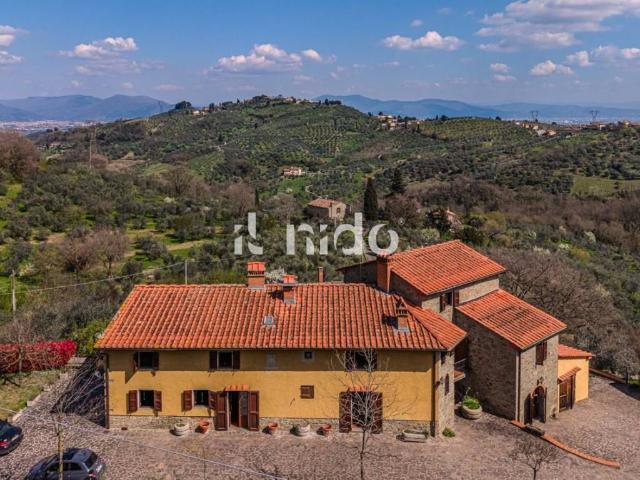 Villa in vendita a Carmignano PO