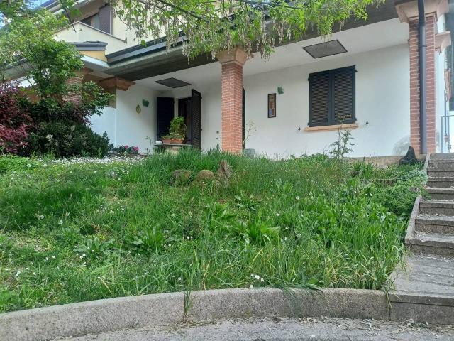 Villa in vendita a Carpaneto Piacentino