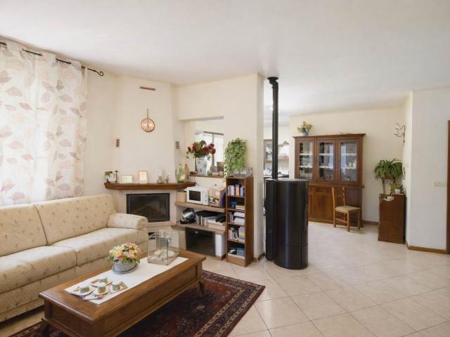 VILLA in VENDITA a CARPANETO PIACENTINO di 4 vani