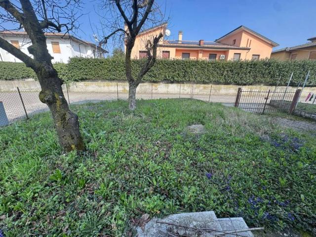 Villa in vendita a Carpaneto Piacentino PC