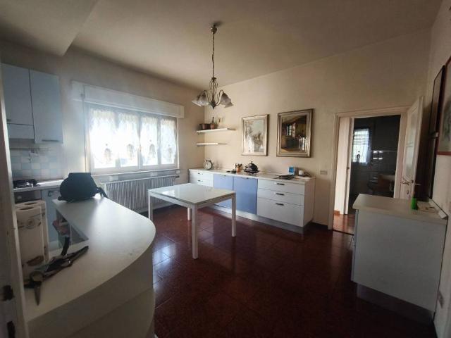 Villa in vendita a Carpaneto Piacentino PC