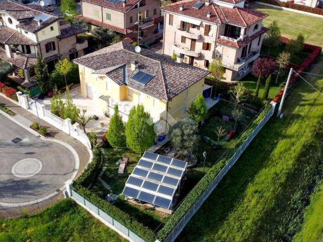 Villa in vendita a Carpi