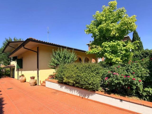 Villa in vendita a Carpi MO