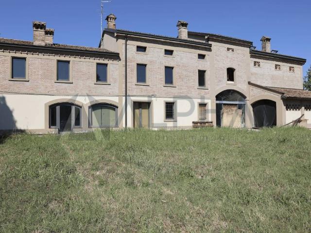 Villa in vendita a Carpi MO