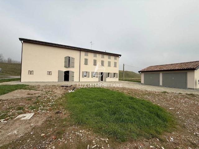 Villa in vendita a Carpi MO