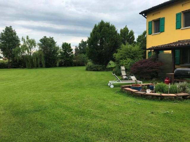 Villa in vendita a Carpi MO
