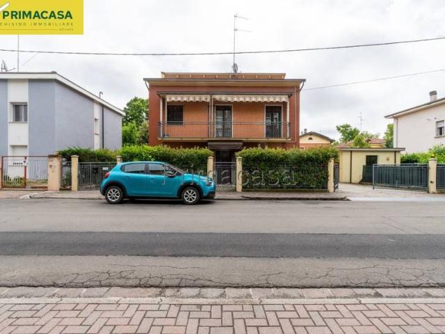 Villa in vendita a Carpi MO