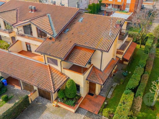 Villa in vendita a Carpi MO