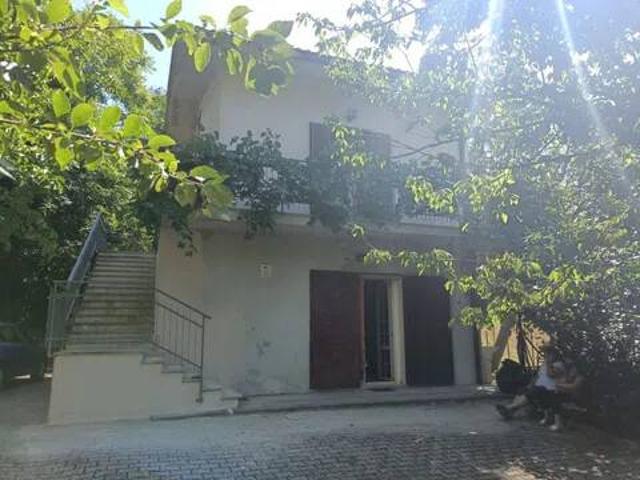 Villa in vendita a Carpineto della Nora PE