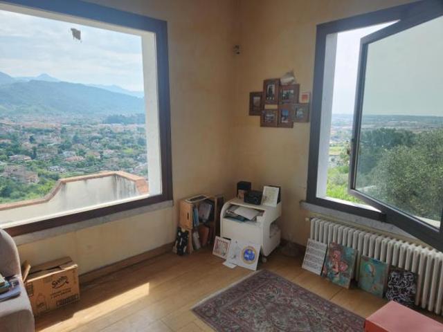 Villa in vendita a Carrara 156 mq Rif: 1422542