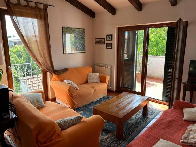 Villa in vendita a Carrara MS