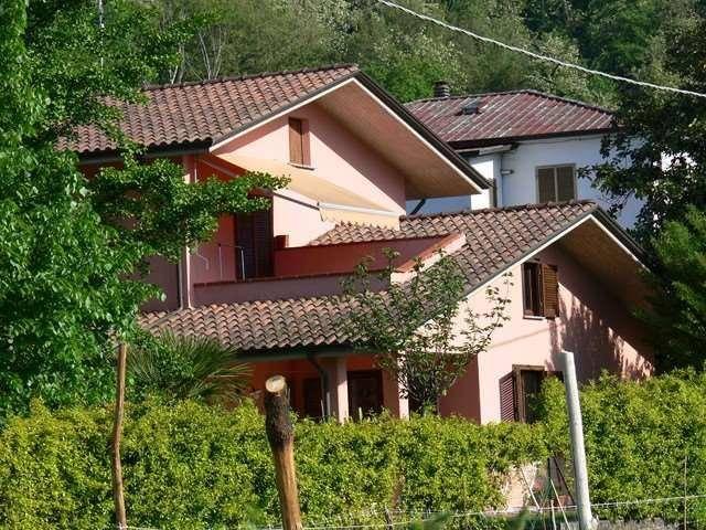 Villa in vendita a Carrara MS