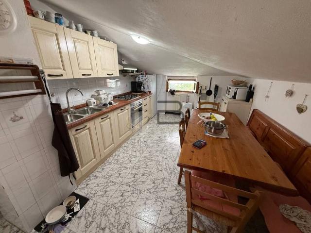 Villa in vendita a Carrara MS