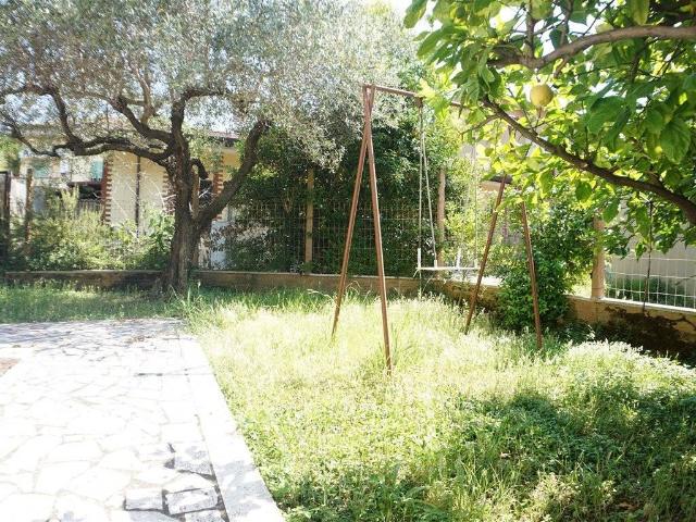 Villa in vendita a Carrara MS