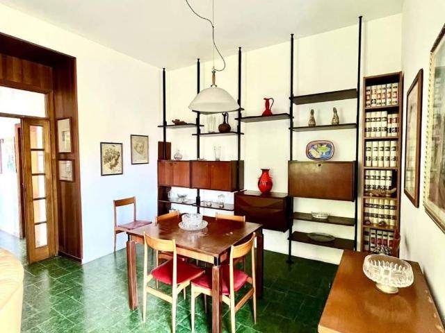 Villa in vendita a Carrara MS