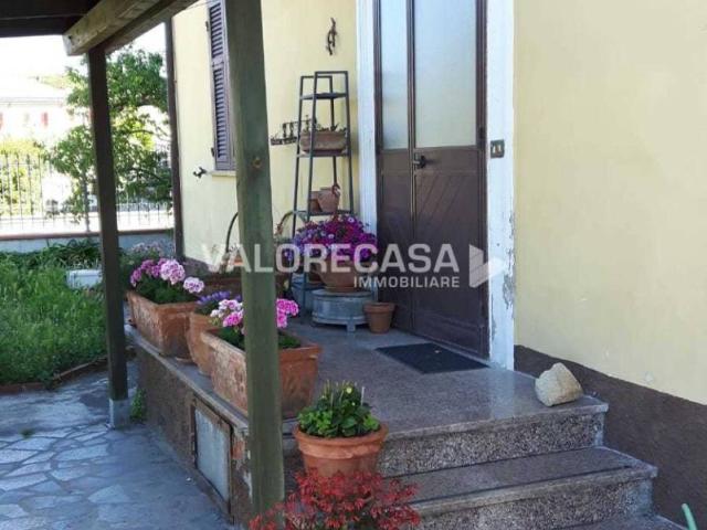 Villa in vendita a Carrara MS