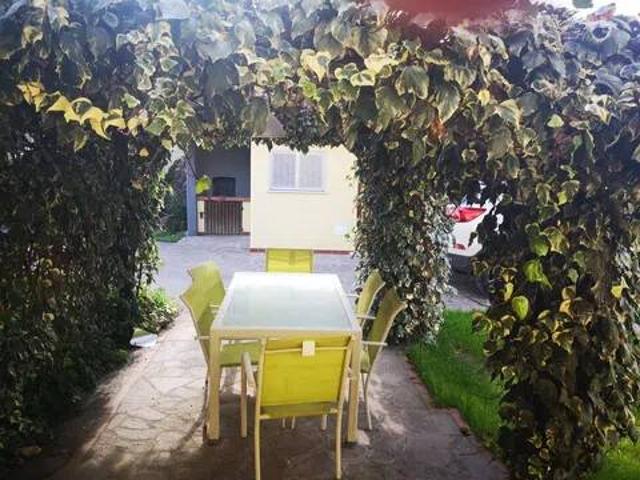 Villa in vendita a Carrara MS