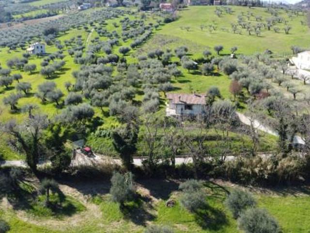 Villa in vendita a Cartoceto