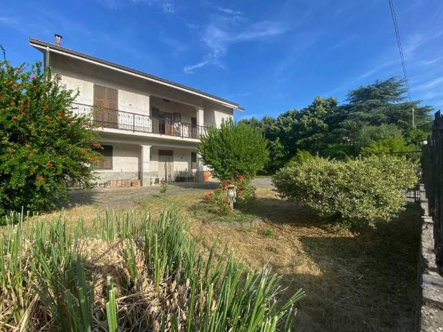 Villa in vendita a Cartosio AL