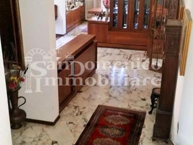 Villa in vendita a Cascina