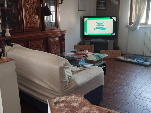Villa in vendita a Cascina