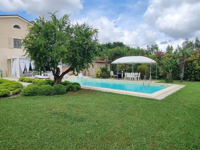 Villa in vendita a Cascina PI