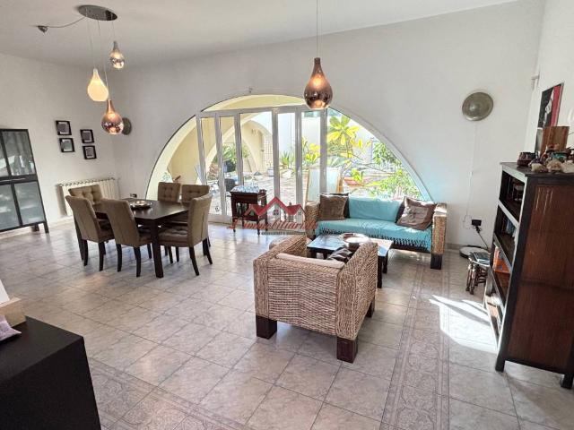 Villa in vendita a Casamassima BA