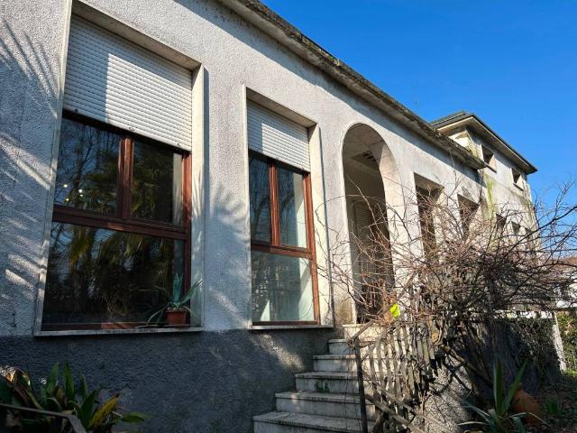 Villa in vendita a Casalbuttano ed Uniti CR
