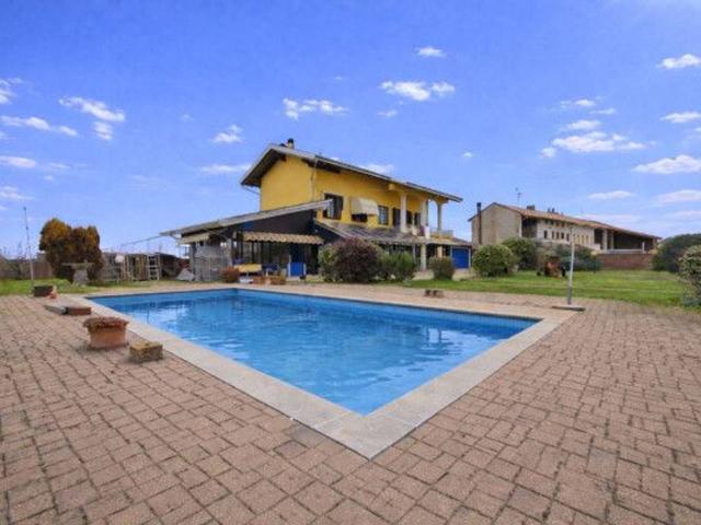 Villa in vendita a Motta De' Conti