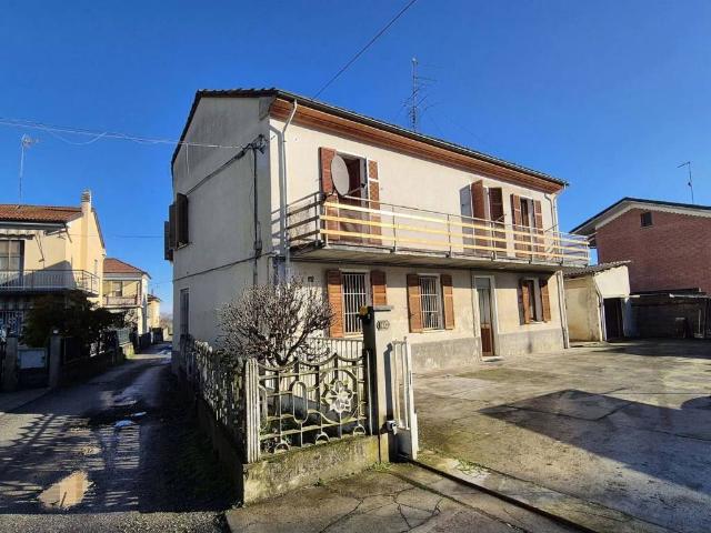 Villa in vendita a Casale Monferrato AL
