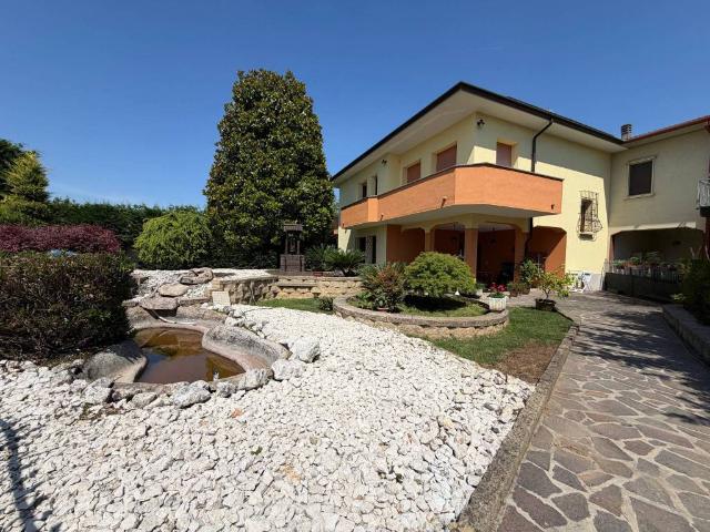 Villa in vendita a Casalromano MN