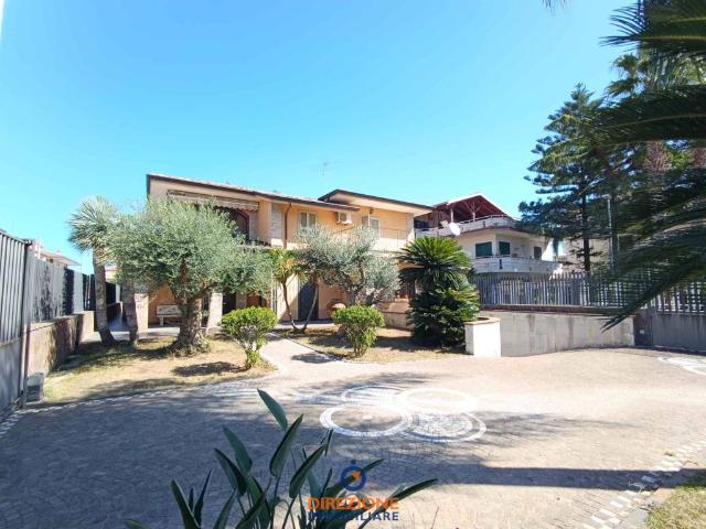 Villa in vendita a Casapesenna CE