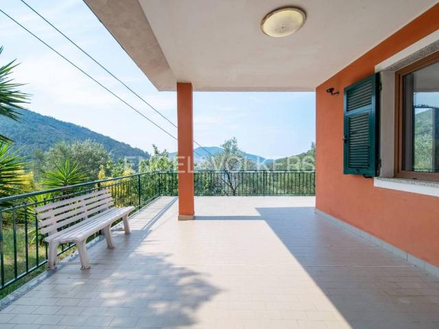Villa in vendita a Casarza Ligure GE