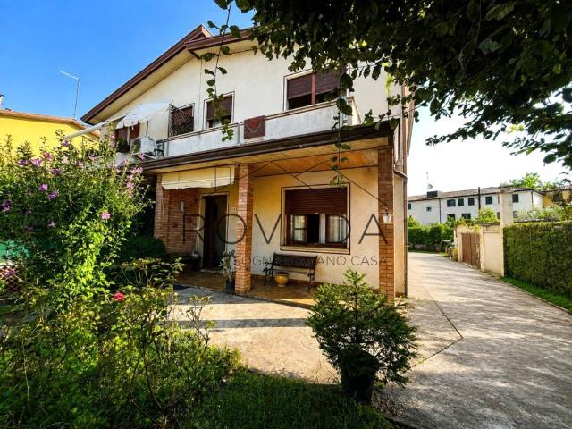 Villa in vendita a Casier TV
