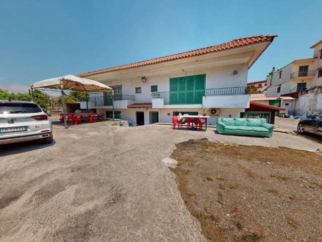 Villa in vendita a Casoria NA