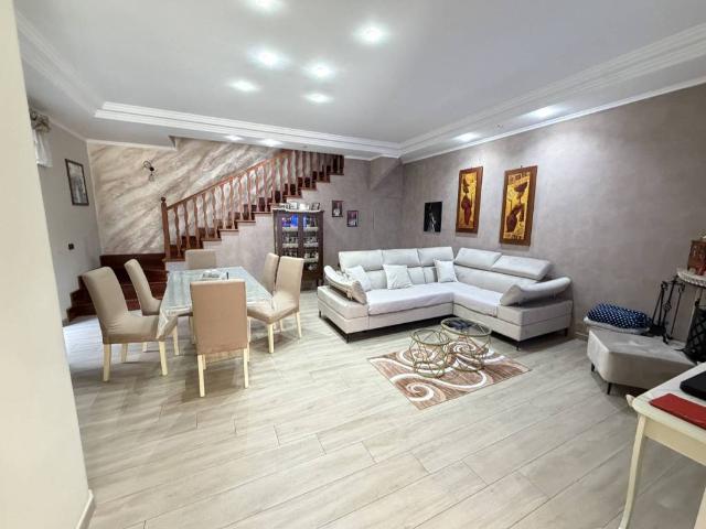 Villa in vendita a Casoria NA