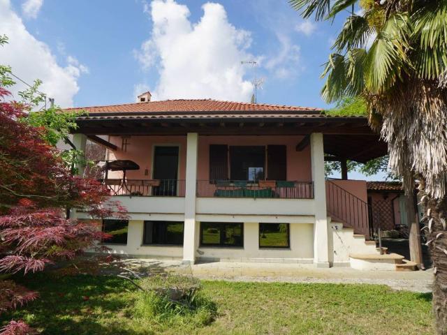 Villa in vendita a Cassolnovo PV