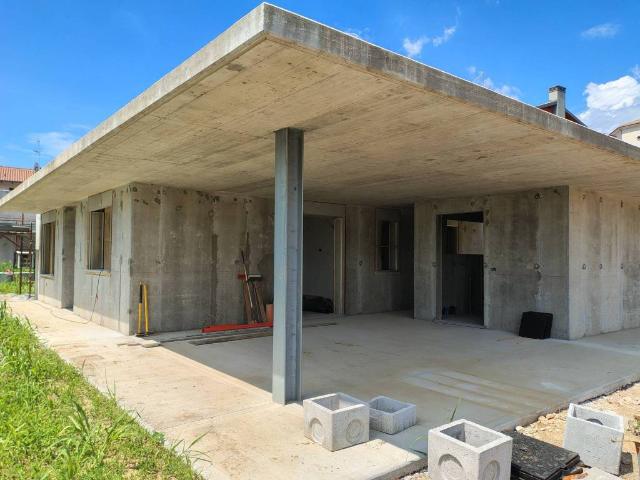 Villa in vendita a Cassacco UD